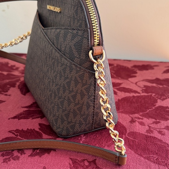 Michael Kors Jet Set Dome Crossbody • MK Signature Brown - Picture 9 of 11